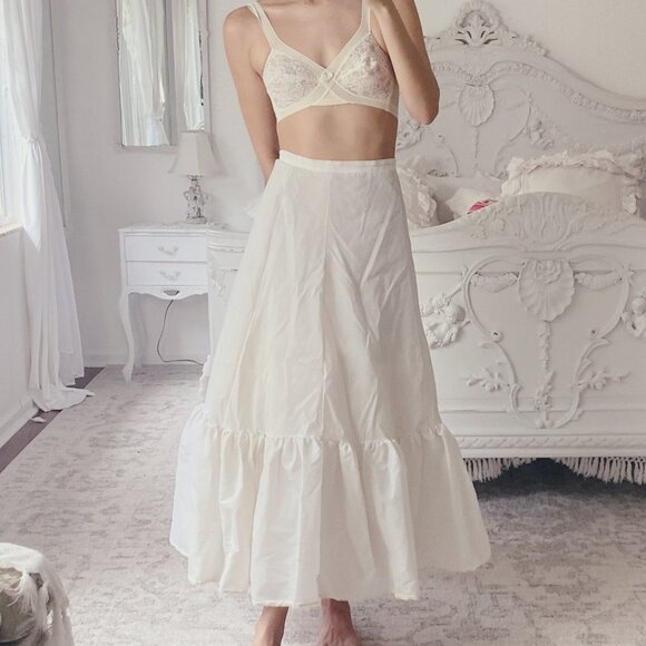 Vintage 1950's White Lace Crinoline Petticoat Ruffle High Waist Maxi Skirt - Picture 2 of 10